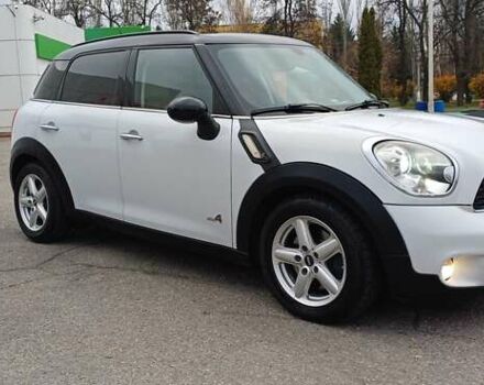 Белый Мини Кантримен, объемом двигателя 1.6 л и пробегом 209 тыс. км за 10400 $, фото 3 на Automoto.ua