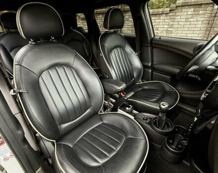 Белый Мини Кантримен, объемом двигателя 1.6 л и пробегом 242 тыс. км за 7850 $, фото 15 на Automoto.ua