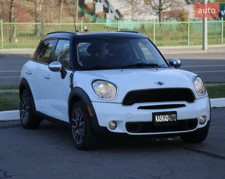 Белый Мини Кантримен, объемом двигателя 1.6 л и пробегом 170 тыс. км за 9900 $, фото 2 на Automoto.ua