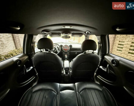 Белый Мини Кантримен, объемом двигателя 1.6 л и пробегом 242 тыс. км за 7850 $, фото 23 на Automoto.ua
