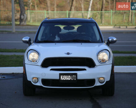 Белый Мини Кантримен, объемом двигателя 1.6 л и пробегом 170 тыс. км за 9900 $, фото 1 на Automoto.ua