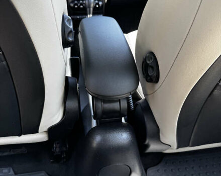 Белый Мини Кантримен, объемом двигателя 1.6 л и пробегом 160 тыс. км за 9900 $, фото 12 на Automoto.ua