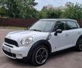 Белый Мини Кантримен, объемом двигателя 2 л и пробегом 217 тыс. км за 11500 $, фото 1 на Automoto.ua