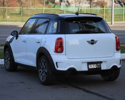 Білий Міні Кантрімен, об'ємом двигуна 1.6 л та пробігом 170 тис. км за 9900 $, фото 3 на Automoto.ua