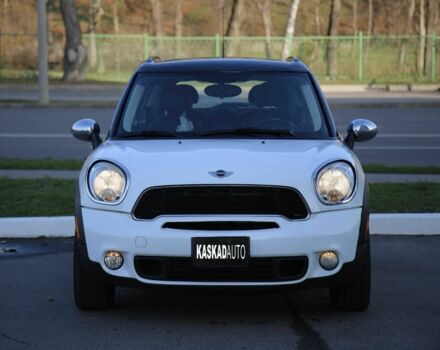 Білий Міні Кантрімен, об'ємом двигуна 1.6 л та пробігом 170 тис. км за 9900 $, фото 1 на Automoto.ua