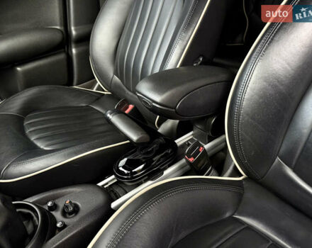 Белый Мини Кантримен, объемом двигателя 1.6 л и пробегом 242 тыс. км за 7850 $, фото 24 на Automoto.ua