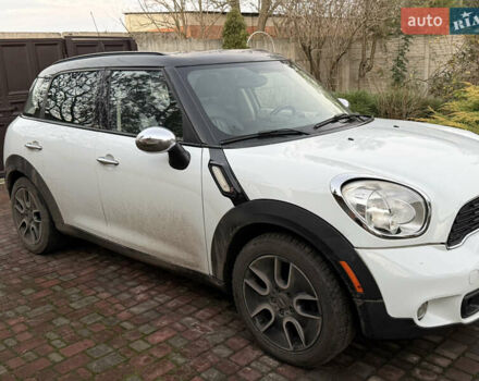 Белый Мини Кантримен, объемом двигателя 1.6 л и пробегом 160 тыс. км за 11000 $, фото 1 на Automoto.ua