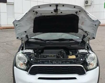 Белый Мини Кантримен, объемом двигателя 1.6 л и пробегом 209 тыс. км за 10400 $, фото 31 на Automoto.ua