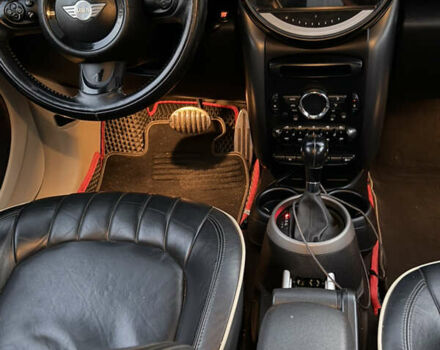 Белый Мини Кантримен, объемом двигателя 1.6 л и пробегом 160 тыс. км за 11000 $, фото 3 на Automoto.ua