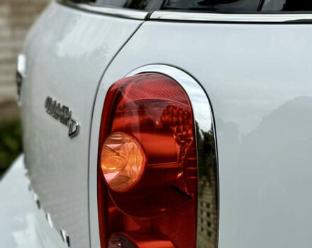 Белый Мини Кантримен, объемом двигателя 1.6 л и пробегом 242 тыс. км за 7850 $, фото 4 на Automoto.ua