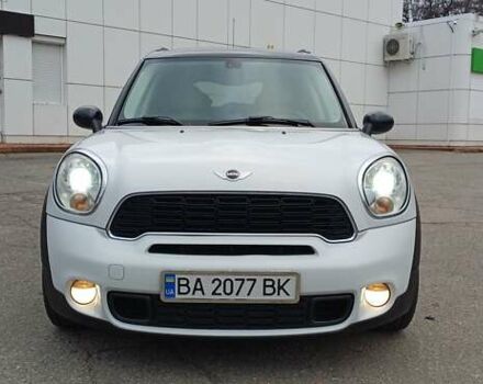 Белый Мини Кантримен, объемом двигателя 1.6 л и пробегом 209 тыс. км за 10400 $, фото 2 на Automoto.ua