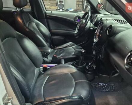 Белый Мини Кантримен, объемом двигателя 1.6 л и пробегом 176 тыс. км за 12500 $, фото 10 на Automoto.ua