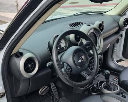 Белый Мини Кантримен, объемом двигателя 1.6 л и пробегом 200 тыс. км за 9790 $, фото 2 на Automoto.ua