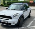 Белый Мини Кантримен, объемом двигателя 1.6 л и пробегом 250 тыс. км за 8000 $, фото 1 на Automoto.ua
