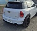 Белый Мини Кантримен, объемом двигателя 1.6 л и пробегом 176 тыс. км за 12500 $, фото 2 на Automoto.ua