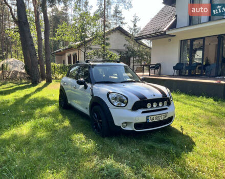 Білий Міні Кантрімен, об'ємом двигуна 1.6 л та пробігом 160 тис. км за 11400 $, фото 3 на Automoto.ua