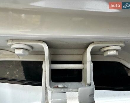 Белый Мини Кантримен, объемом двигателя 2 л и пробегом 185 тыс. км за 12250 $, фото 27 на Automoto.ua