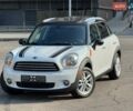 Білий Міні Кантрімен, об'ємом двигуна 1.6 л та пробігом 150 тис. км за 8800 $, фото 9 на Automoto.ua