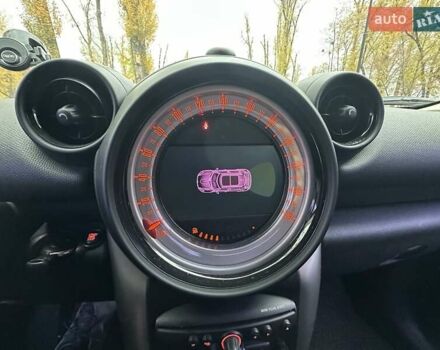 Белый Мини Кантримен, объемом двигателя 2 л и пробегом 185 тыс. км за 12250 $, фото 48 на Automoto.ua