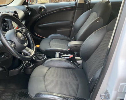 Белый Мини Кантримен, объемом двигателя 1.6 л и пробегом 155 тыс. км за 10800 $, фото 19 на Automoto.ua