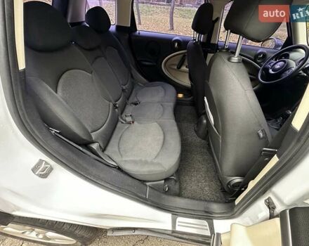 Белый Мини Кантримен, объемом двигателя 2 л и пробегом 185 тыс. км за 12250 $, фото 42 на Automoto.ua