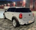 Белый Мини Кантримен, объемом двигателя 1.6 л и пробегом 290 тыс. км за 10800 $, фото 3 на Automoto.ua