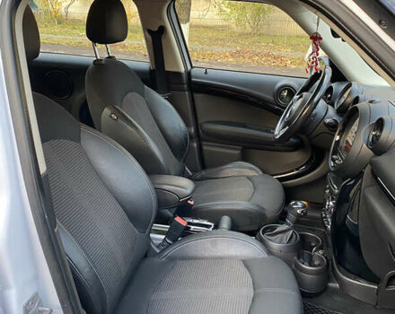 Белый Мини Кантримен, объемом двигателя 1.6 л и пробегом 155 тыс. км за 10800 $, фото 12 на Automoto.ua