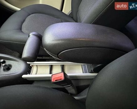 Белый Мини Кантримен, объемом двигателя 2 л и пробегом 185 тыс. км за 12250 $, фото 54 на Automoto.ua