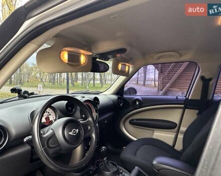 Белый Мини Кантримен, объемом двигателя 2 л и пробегом 185 тыс. км за 12250 $, фото 52 на Automoto.ua