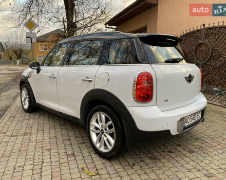 Белый Мини Кантримен, объемом двигателя 1.6 л и пробегом 155 тыс. км за 10800 $, фото 4 на Automoto.ua