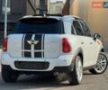 Білий Міні Кантрімен, об'ємом двигуна 1.6 л та пробігом 150 тис. км за 8800 $, фото 28 на Automoto.ua