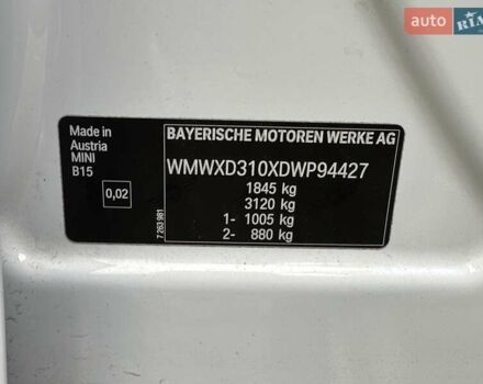Белый Мини Кантримен, объемом двигателя 2 л и пробегом 185 тыс. км за 12250 $, фото 33 на Automoto.ua