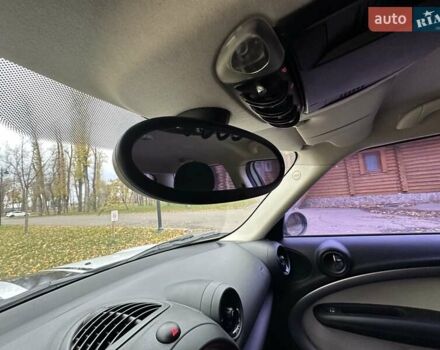 Белый Мини Кантримен, объемом двигателя 2 л и пробегом 185 тыс. км за 12250 $, фото 51 на Automoto.ua