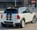 Білий Міні Кантрімен, об'ємом двигуна 1.6 л та пробігом 150 тис. км за 8800 $, фото 37 на Automoto.ua