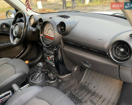 Белый Мини Кантримен, объемом двигателя 1.6 л и пробегом 155 тыс. км за 10800 $, фото 13 на Automoto.ua