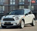 Білий Міні Кантрімен, об'ємом двигуна 1.6 л та пробігом 150 тис. км за 8800 $, фото 69 на Automoto.ua