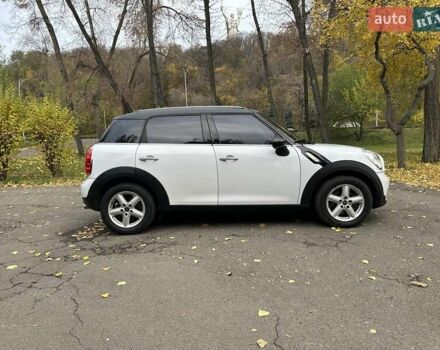 Белый Мини Кантримен, объемом двигателя 2 л и пробегом 185 тыс. км за 12250 $, фото 2 на Automoto.ua
