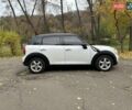 Белый Мини Кантримен, объемом двигателя 2 л и пробегом 185 тыс. км за 12250 $, фото 2 на Automoto.ua