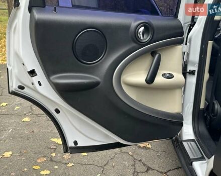 Белый Мини Кантримен, объемом двигателя 2 л и пробегом 185 тыс. км за 12250 $, фото 20 на Automoto.ua