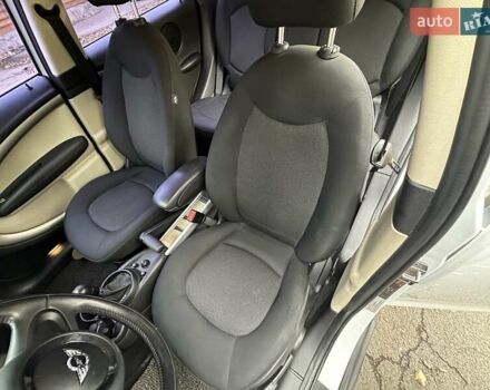 Белый Мини Кантримен, объемом двигателя 2 л и пробегом 185 тыс. км за 12250 $, фото 37 на Automoto.ua