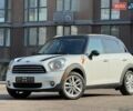 Білий Міні Кантрімен, об'ємом двигуна 1.6 л та пробігом 150 тис. км за 8800 $, фото 21 на Automoto.ua