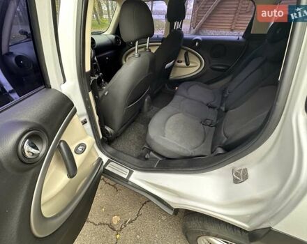 Белый Мини Кантримен, объемом двигателя 2 л и пробегом 185 тыс. км за 12250 $, фото 39 на Automoto.ua