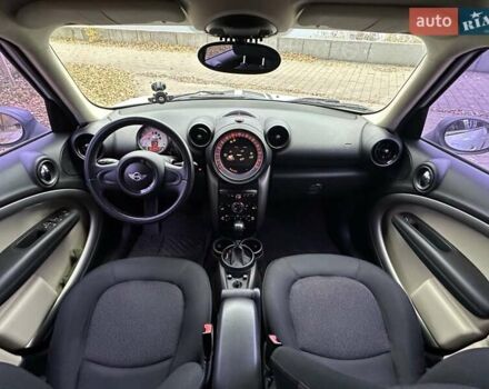 Белый Мини Кантримен, объемом двигателя 2 л и пробегом 185 тыс. км за 12250 $, фото 53 на Automoto.ua