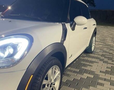 Белый Мини Кантримен, объемом двигателя 1.6 л и пробегом 290 тыс. км за 10800 $, фото 1 на Automoto.ua