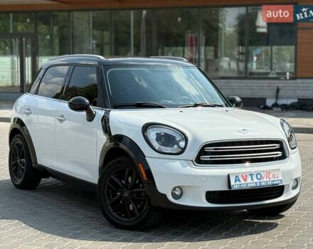 Белый Мини Кантримен, объемом двигателя 1.6 л и пробегом 146 тыс. км за 11900 $, фото 5 на Automoto.ua