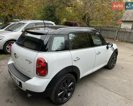 Білий Міні Кантрімен, об'ємом двигуна 2 л та пробігом 140 тис. км за 16500 $, фото 4 на Automoto.ua