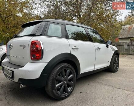 Білий Міні Кантрімен, об'ємом двигуна 2 л та пробігом 140 тис. км за 16500 $, фото 3 на Automoto.ua