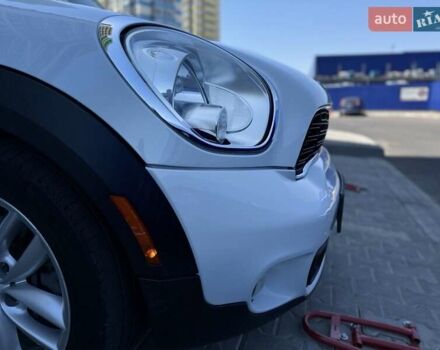 Белый Мини Кантримен, объемом двигателя 1.6 л и пробегом 86 тыс. км за 10999 $, фото 3 на Automoto.ua