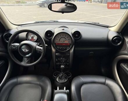 Белый Мини Кантримен, объемом двигателя 1.6 л и пробегом 146 тыс. км за 11900 $, фото 23 на Automoto.ua