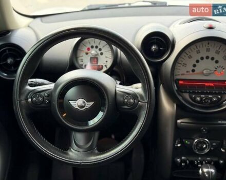 Білий Міні Кантрімен, об'ємом двигуна 1.6 л та пробігом 146 тис. км за 12400 $, фото 20 на Automoto.ua